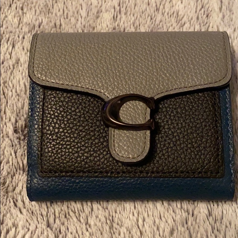 **NEW** Coach Tabby Small Wallet